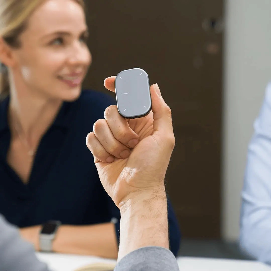 Cheerdots 2 Wireless Presentation Mouse with Laser Pointer and Detachable Base (CHP04) - TQ STORE