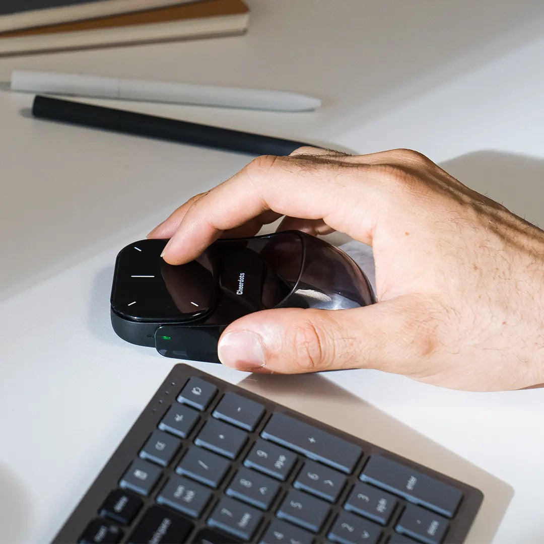 Cheerdots 2 Wireless Presentation Mouse with Laser Pointer and Detachable Base (CHP04) - TQ STORE