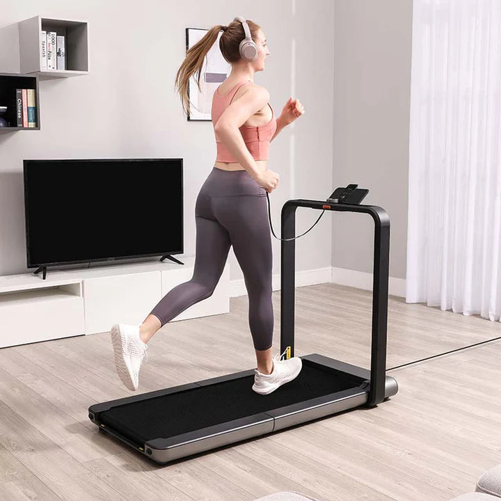 Kingsmith WalkingPad X21 Treadmill with Maximum Speed of 12 Km/h كينج سميث ووك باد X21 جهاز مشي مزدوج الطي 7.4 ميلا في الساعة