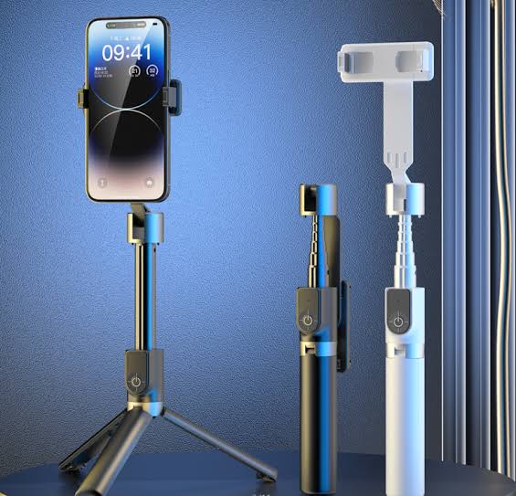 Dudao F18 Selfie Pole With Tripod & Bluetooth